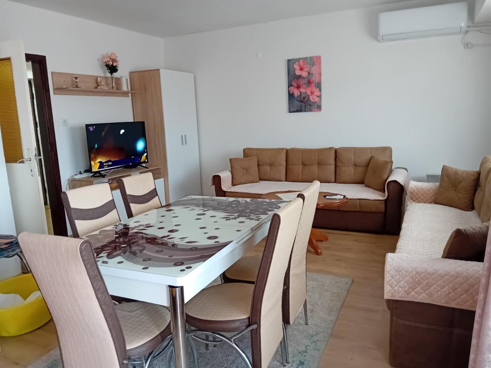 אוהריד Apartment Charm מראה חיצוני תמונה