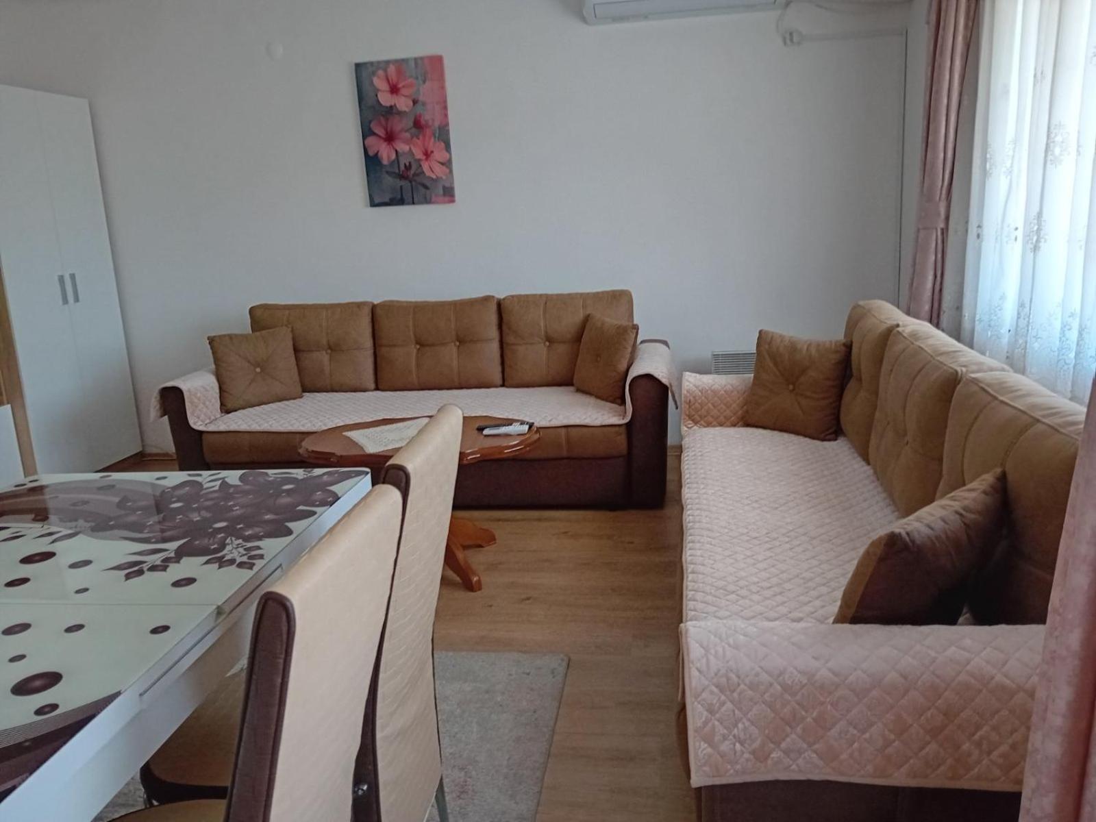 אוהריד Apartment Charm מראה חיצוני תמונה
